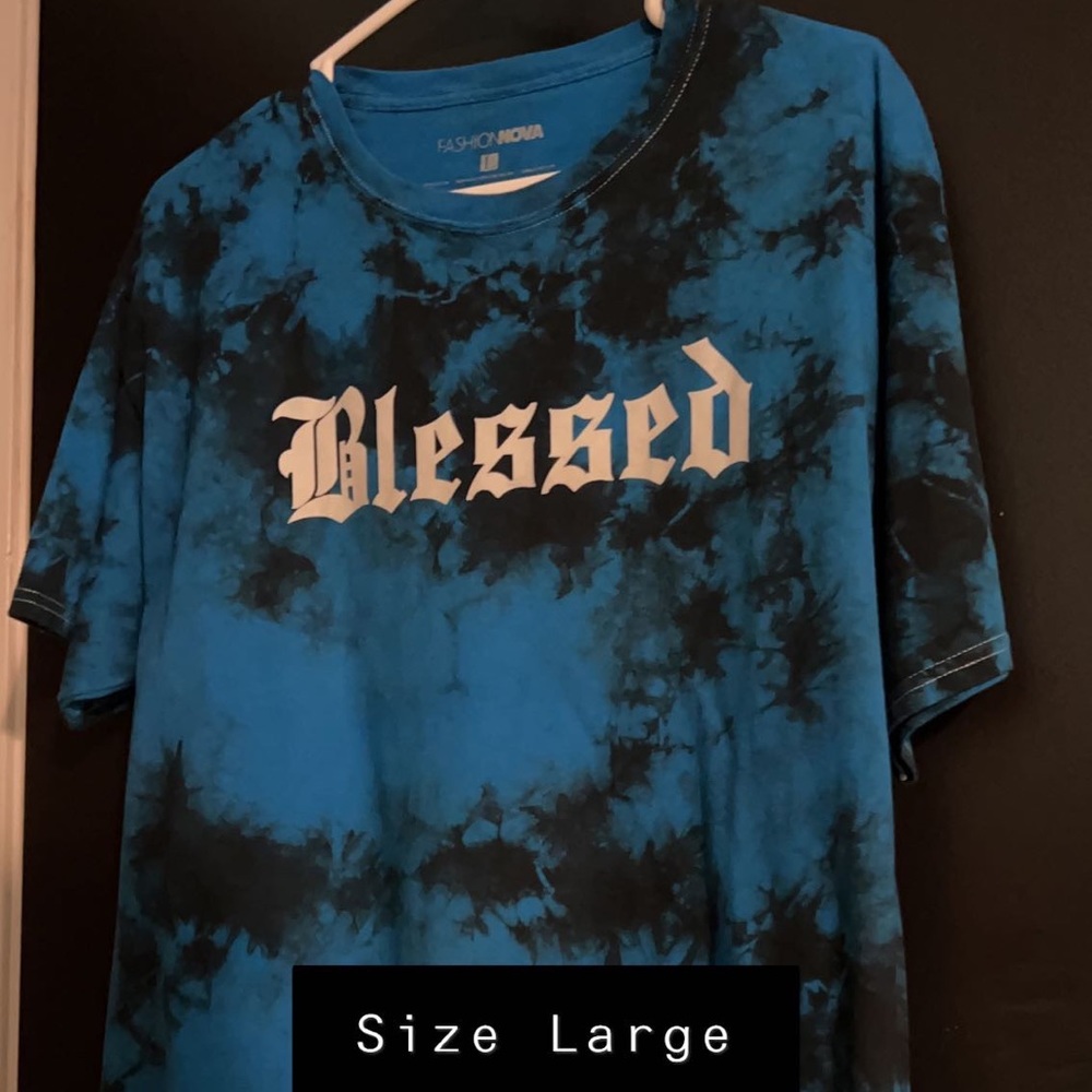 Fashion Nova t shirt